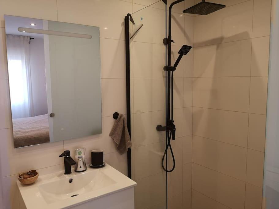New Alexandra Apartment, 2 Min 40 Sec From Beach Ла-Мата Экстерьер фото